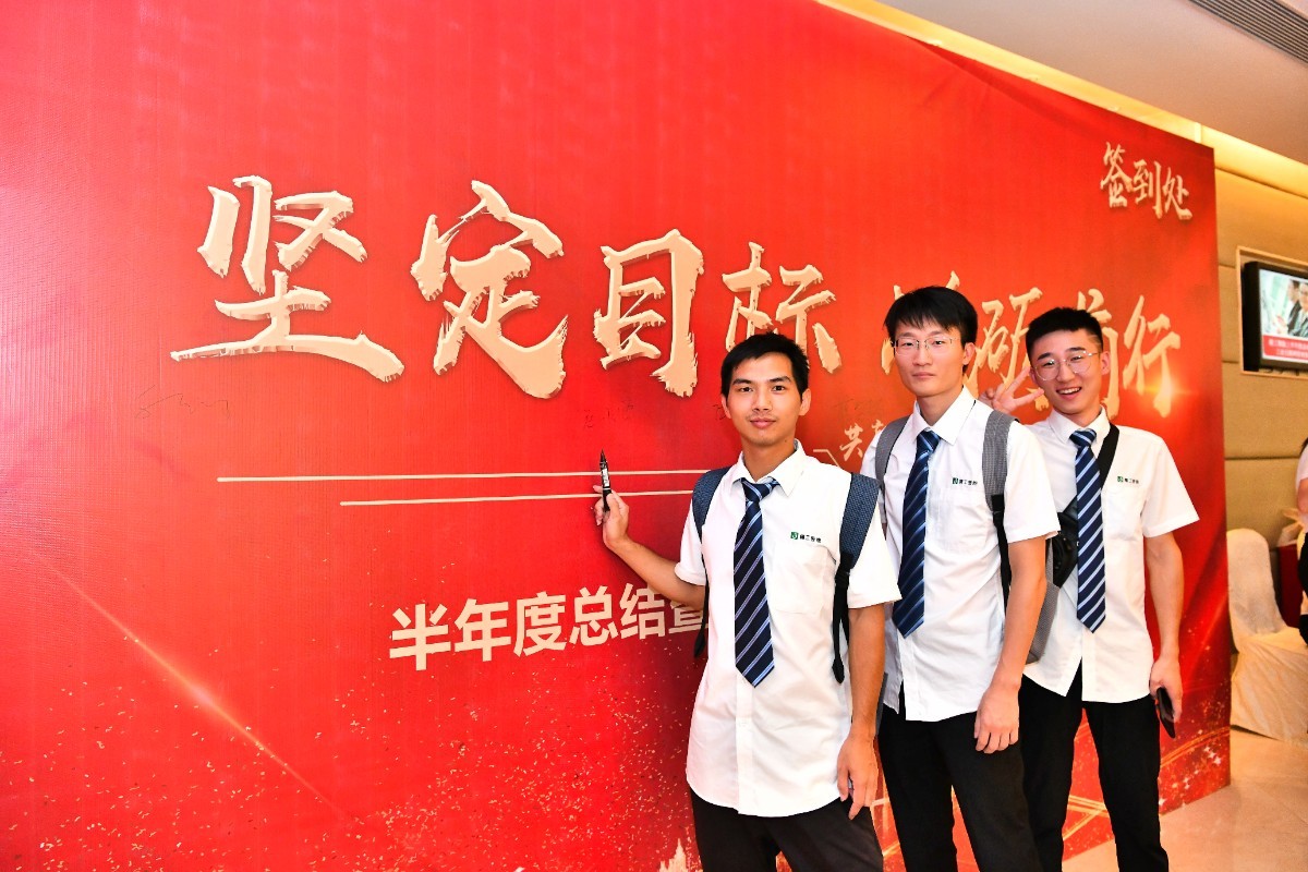 pg���ӡ�ģ����(������Ϸ)�ٷ���վ��ģ����/����ƽ̨