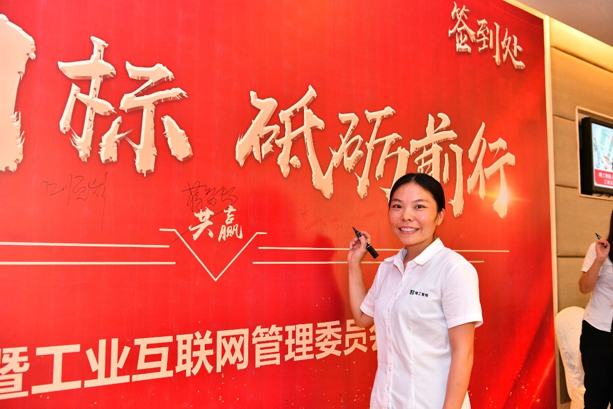 pg���ӡ�ģ����(������Ϸ)�ٷ���վ��ģ����/����ƽ̨